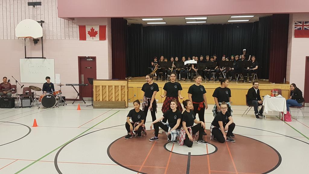 Thanks for having us <a href="/ChippewaTVDSB/">Chippewa P.S. TVDSB</a>, happy holidays from <a href="/MontcalmCougars/">Montcalm Cougars</a>! #tvdsbarts