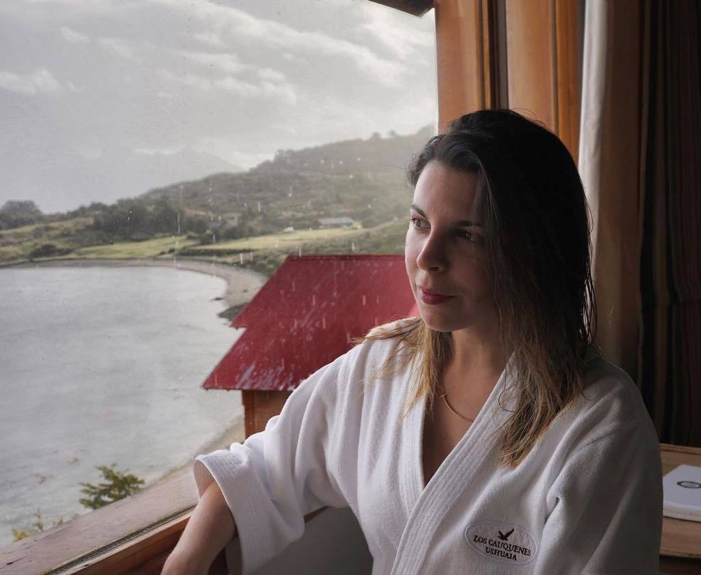 cecideviaje's tweet photo. Lluvia 🌧 con sol ☀️
(Y extrañando esa vista!)
📍 @LosCauquenes vía @hotelsdotcom
#Ushuaieros
🗺✈️🌎
_________________
#viaje #travel #travelblogger #redargtb #travelpics #travelvlogger #luxurytravel #CDVenUshuaia  #travelgram #PorElMundo https://t.co/3bOnSIaXn7