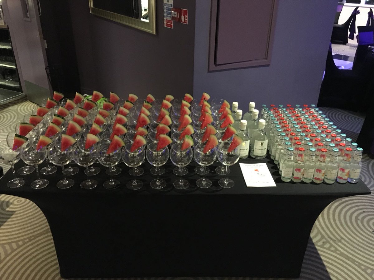 HSSadrhashemi's tweet photo. Welcome drinks for the lovely people at The Mecure Hotel Liverpool
#liverpoolgin #lambandWatt #Halewoodinternational https://t.co/fENDcfyUlx