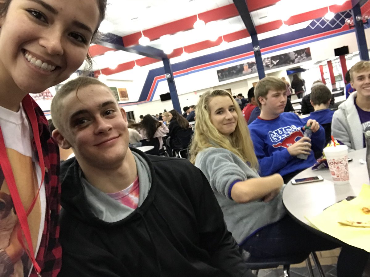 grapevinepals's tweet photo. #GHSSELFIE https://t.co/sJF2HxMt9n
