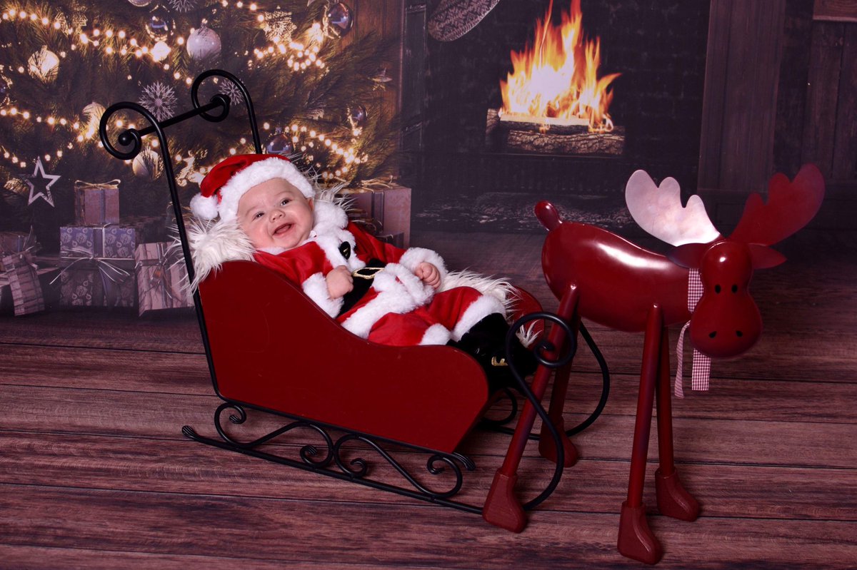 haannaahCxx's tweet photo. My very own little santa baby π
πΌ #cartersfirstchristmas ππ https://t.co/zEAbnYU8s5