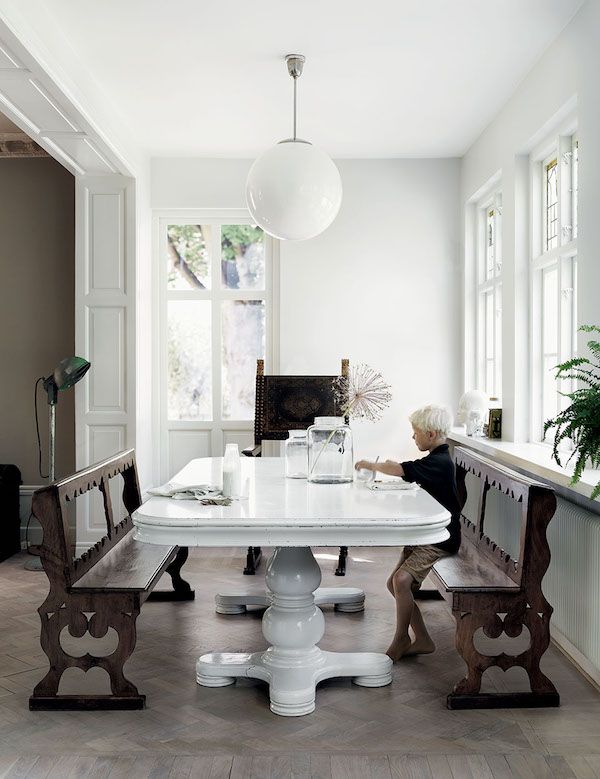 effactoItaly's tweet photo. A Warm, Layered, Well-Loved Home

We don’t know if it’s the holiday season’s arrival, the colder temps outside or the fact that the following home tour is unequivocally gorgeous.

 https://t.co/qiw0EAyGuY

#Interiors #interiordesignideas #HolidaysAreComing https://t.co/JJ84OWC21A