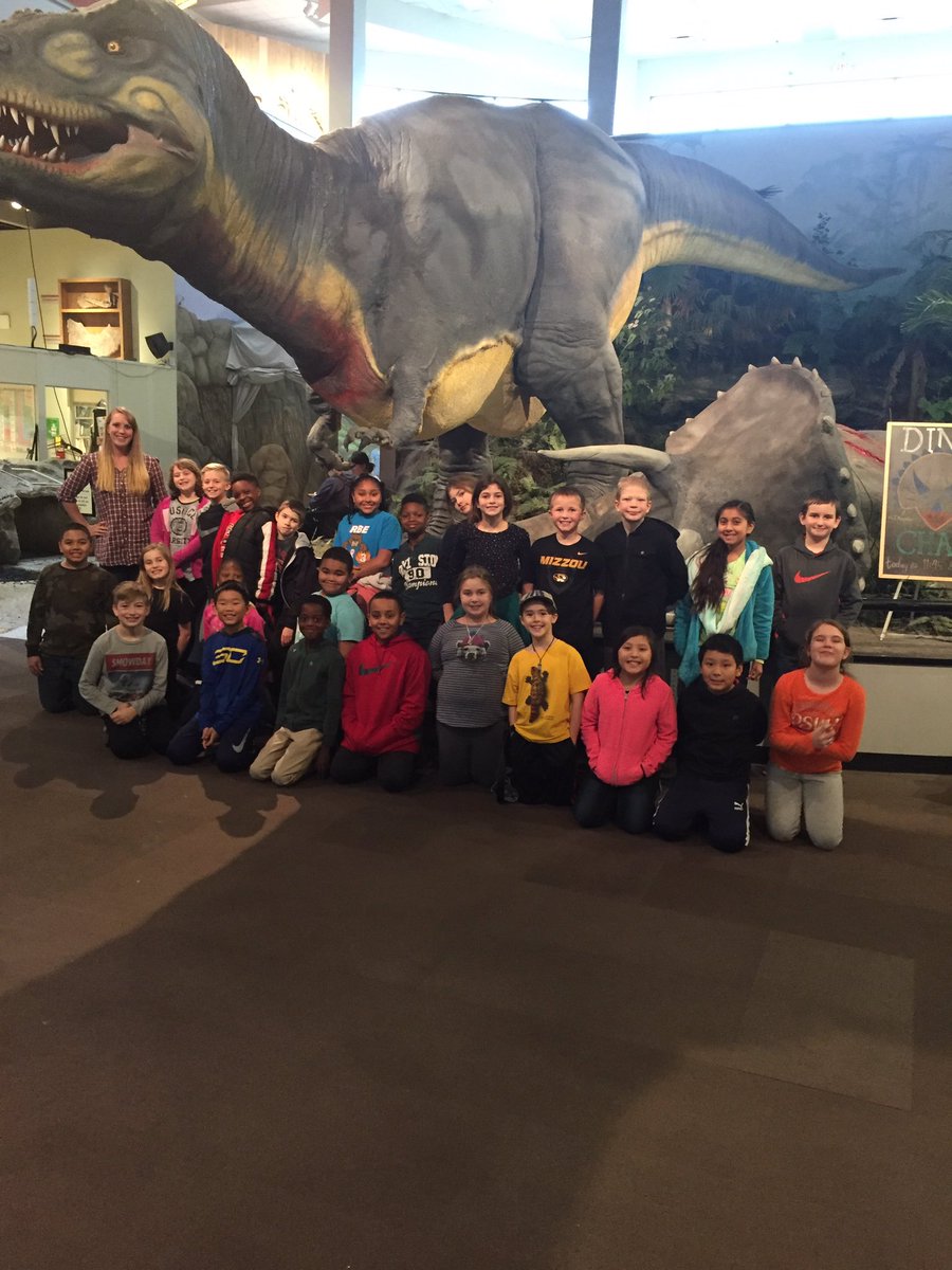 rbebears's tweet photo. Chased by a T-Rex at the Science Center. Thanks @Szydlowskim for encouraging us to make this trip happen! #cpsbest #cpsscience #fourthgradeiselectrifying https://t.co/av3mKYcKhG