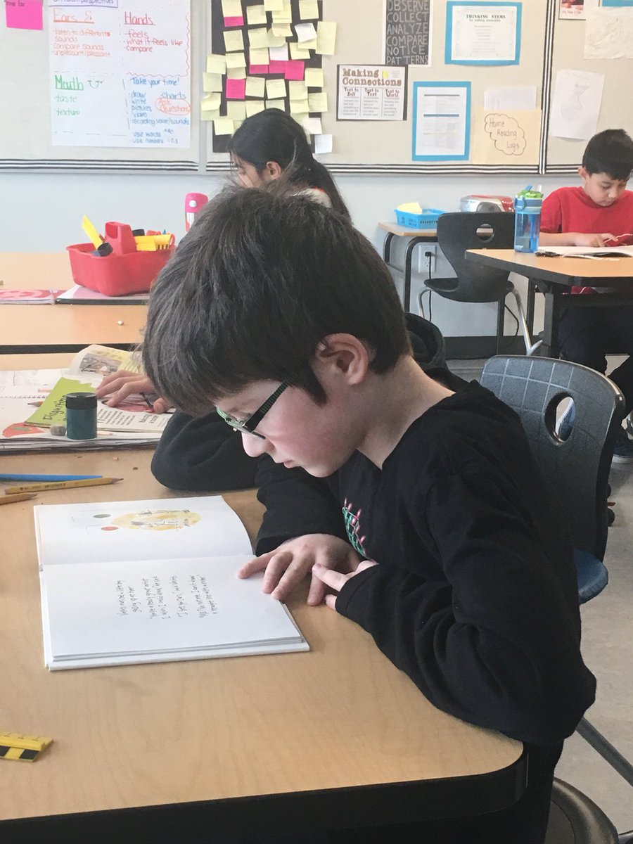 teacherjordan's tweet photo. Choice reading time looks different for all of us #cbeliteracy #kentayloryycbe @KenTayloryycbe #3rdchat https://t.co/KmkjObClrY