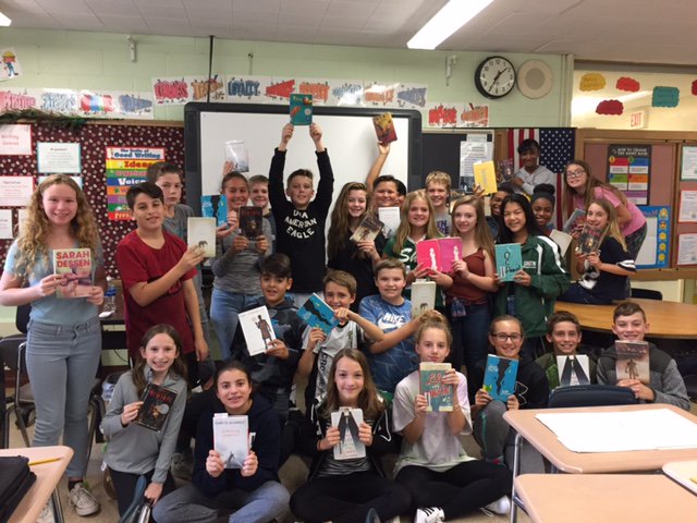 libraryldy37's tweet photo. #ReadingWithoutWalls
@ShenNews 
Shen 7th grade students Read Without Walls! https://t.co/s4uTTuPNSG