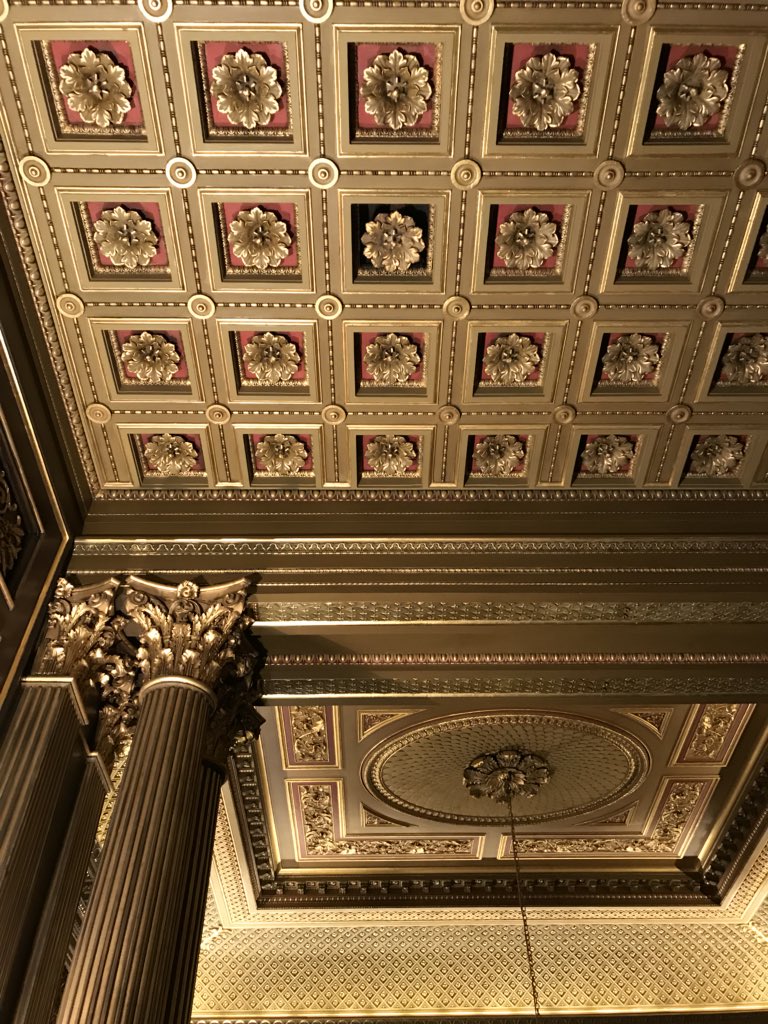jehane_ltd's tweet photo. A gold ceiling, a very gold ceiling! #thereformclub https://t.co/kyrfExvjxT