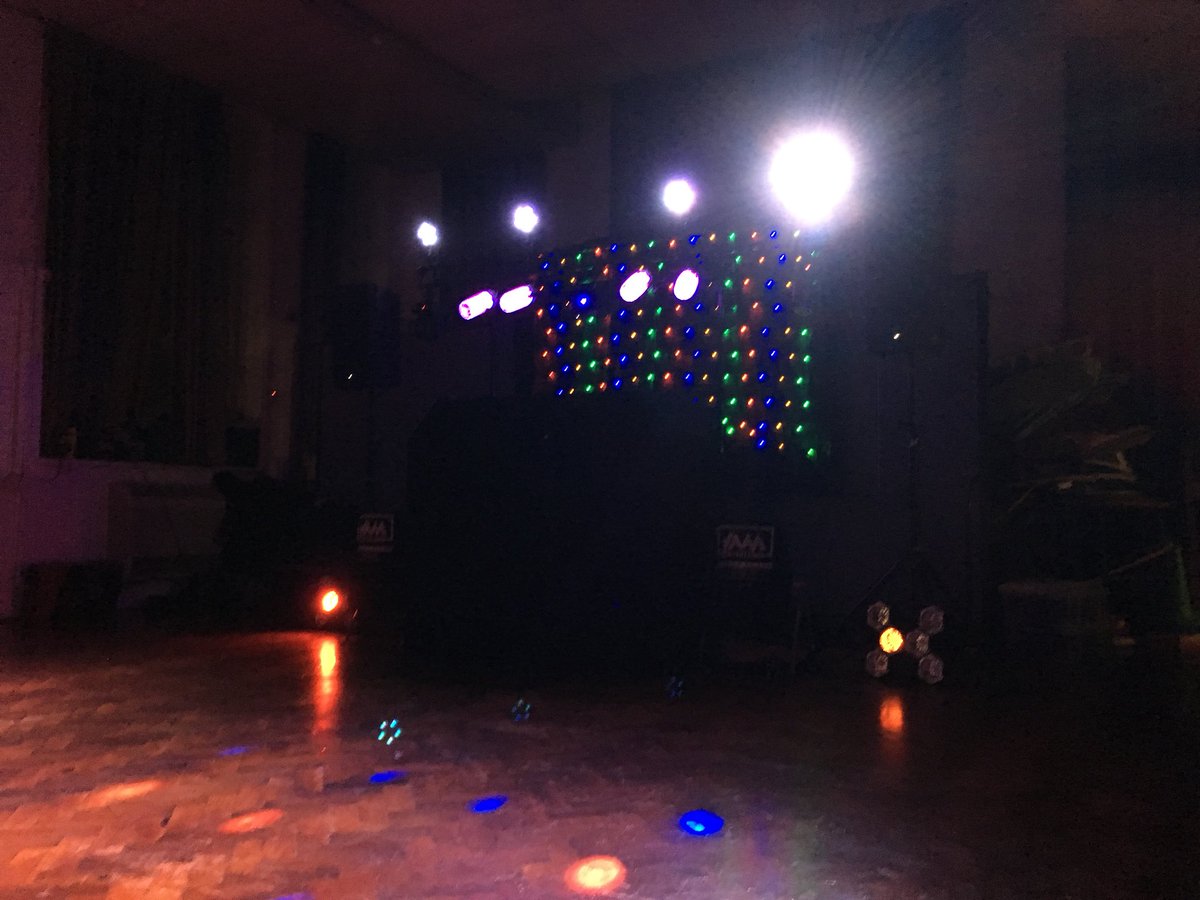 jamentertainu's tweet photo. What an amazing disco to end the year on! (We even had our new  @Electro_Voice speakers out in action) We hope you all enjoyed tonight @WoodvilleFed. From all of us her me at @jamentertainu we hope you have a good Christmas and we will see you in the New Year! @WoodvilleInfant https://t.co/rlAkgv8fMq