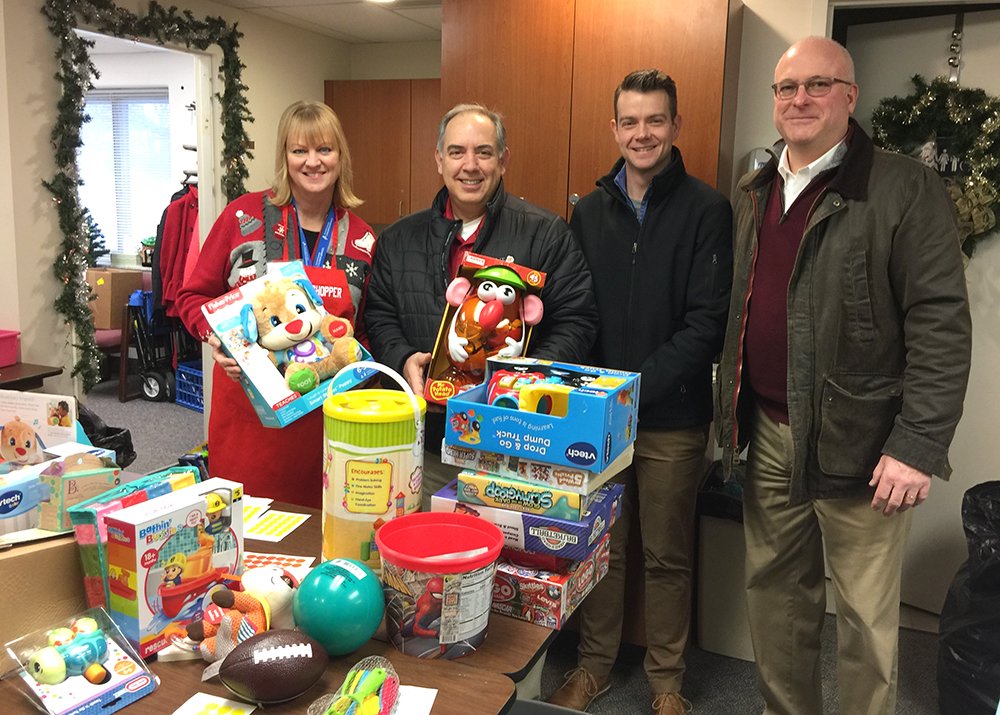 akronhrdwe's tweet photo. Again this year, the Ohio staff at Akron Hardware donated unused toys for Summit County Children's Services. Toys were dropped off on 12/18 to a very appreciative group of volunteers, and ultimately, some very excited children. https://t.co/XlYOLL4znP