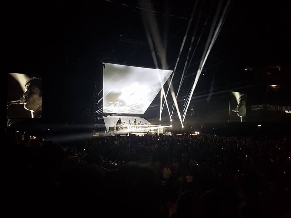 SasaMaria__'s tweet photo. You touched my heart you touched my soul.
You changed my life and all my goals.
And love is blind and that I knew when,
My heart was blinded by you.♡ #JamesBlunt #concert https://t.co/8wR7QaVVa1