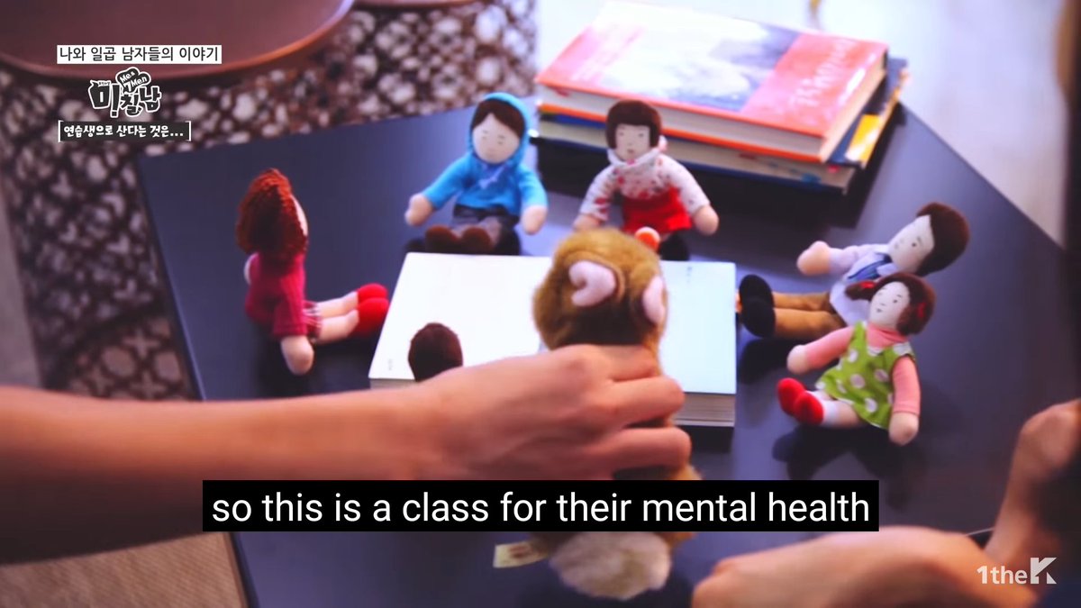 EXOCHANCLAS's tweet photo. Companies like Plan A and Fantagio have this mental health classes and psychology therapies.

Other companies need do the same.

Please, take care of their mental health too.

#RIPJonghyun #SHINee #StayStrongShawols https://t.co/XDplj1f9TU
