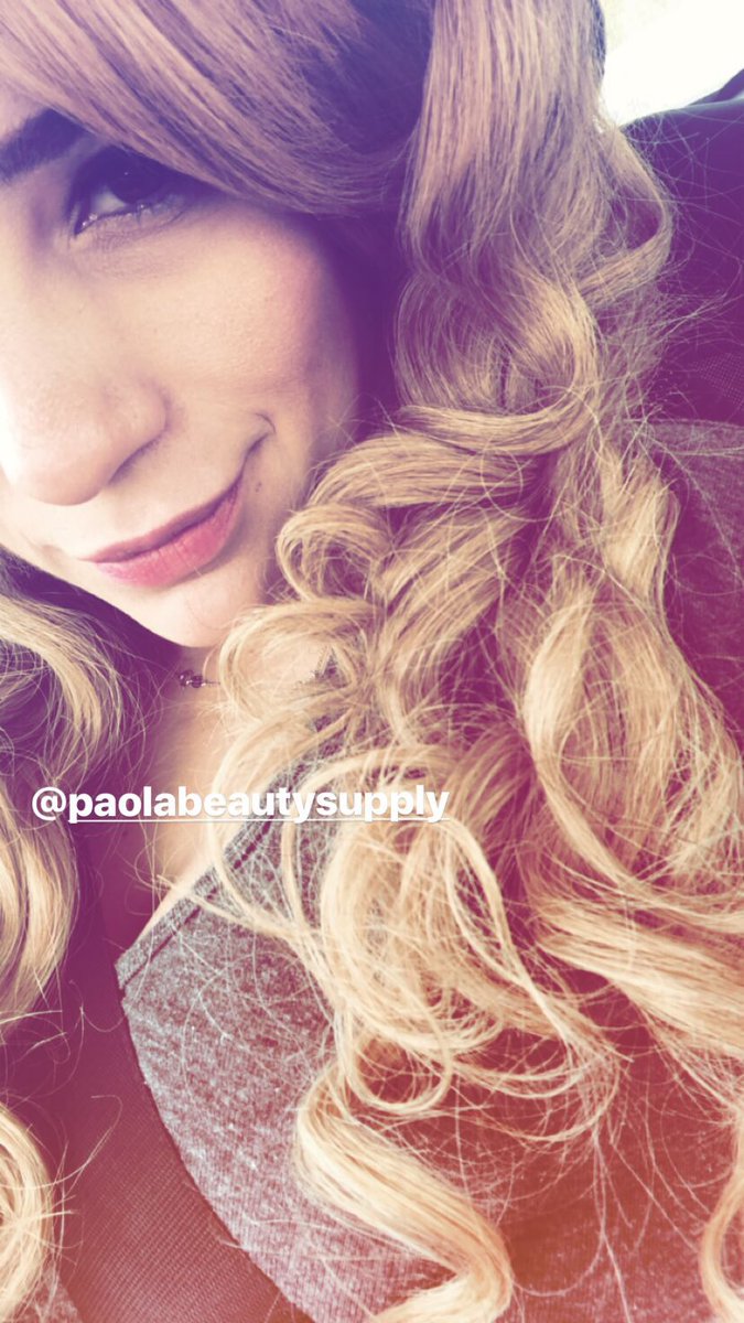 Pídele a santa unas Extenciones de cabello 😉 en <a href="/paolasupply/">PAOLABEAUTY</a> hay muchas para ti!