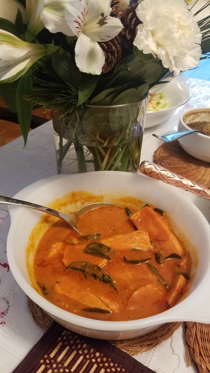 sandiplomat's tweet photo. Tried #MacherJhol masterchef recipe. Gave it a New York twist replacing Katla with Salmon. Spectacular result! Strongly recommended. https://t.co/WIBx73ZUVo