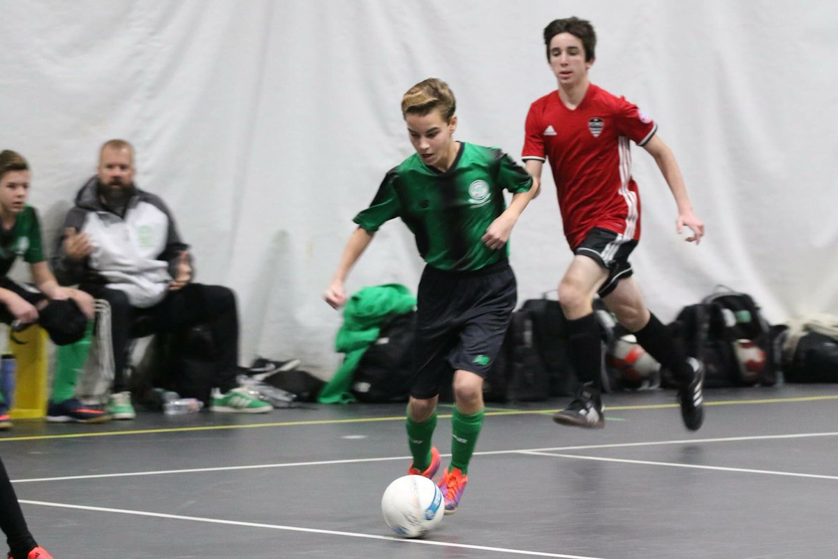 Coach_GeoffL's tweet photo. Here are a few shots from the @TonyGlavin_SC 03 boys @slysaleague Futsal matches. #winterdevelopment #workingontouch https://t.co/UQoutDfH4T