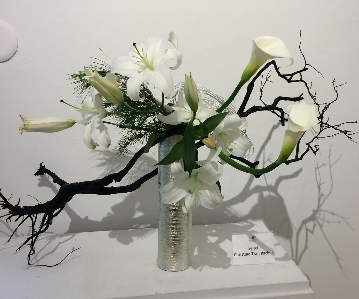 bocaartschool's tweet photo. #ikebana exhibit opens Tues. Dec. 19, 5pm  Ikebana #sogetsu #flowers #japanese #fineart #lovebocaraton https://t.co/dlfuV7bmK1