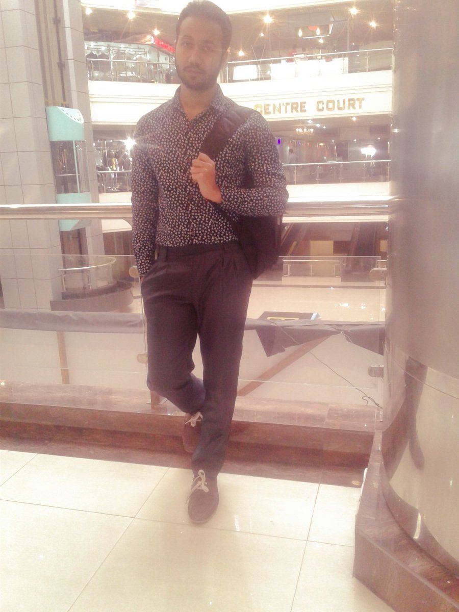 MunnaRoman's tweet photo. #Formal_lokkozzz👌👌✌✌😎😎 https://t.co/Lihf8DxSbd