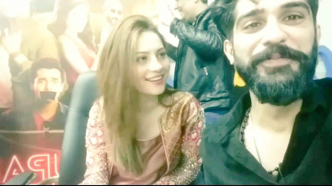 sarcasticpak's tweet photo. I want someone to look at me the way #NeelumMunir looked at #PainduProduction https://t.co/g003gONSto