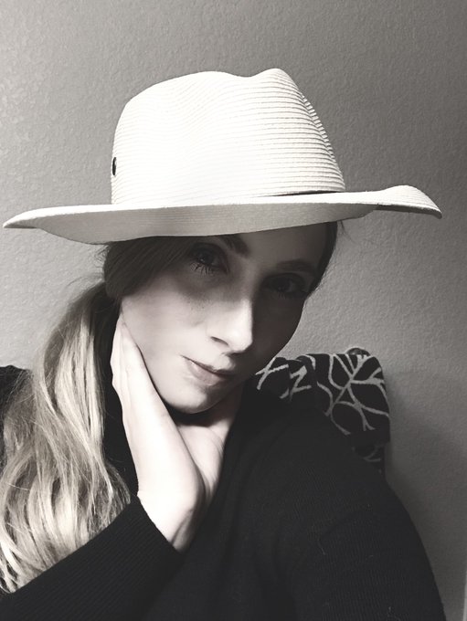 Here&rsquo;s looking at you kid... https://t.co/te1spixjHh<a href="/tag/callgirl"class="tags"><span>#callgirl</span></a><a href="/tag/tscallgirlchronicles"class="tags"><span>#tscallgirlchronicles</span></a>