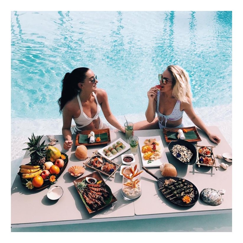 aftertanco's tweet photo. One of the best things in life: pigging out by the pool with our bffs in matching tans. #foodporn #lookatthisspread #tangoals #bringushere https://t.co/bhULwbaeYQ