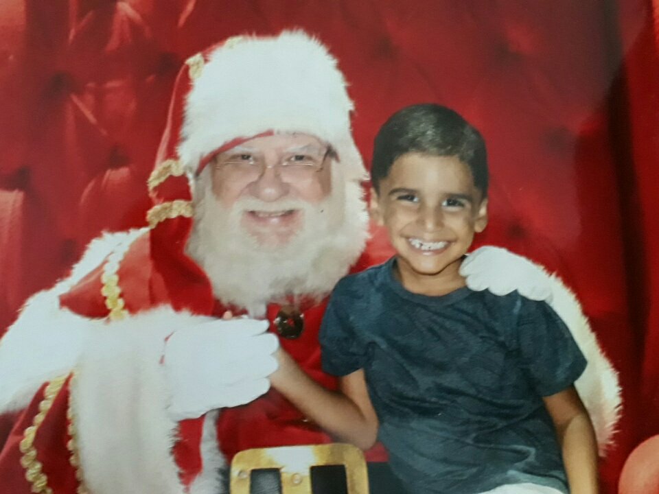 VillelaThalita's tweet photo. Super apaixonado pelo papai Noel e eu por ele!! #meumor #todolindo https://t.co/UwvKYyFEix