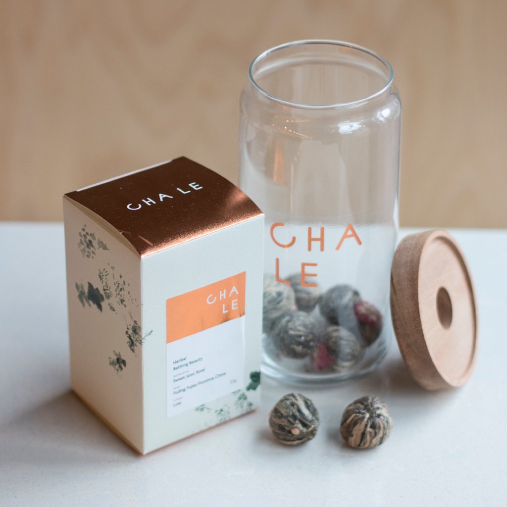 ChaLeTea's tweet photo. Hostess gift – Bathing Beauty Tea. Perfect for your holiday visits to friends. Available at https://t.co/sWsOQWgXH5. https://t.co/JFol4Fuo17