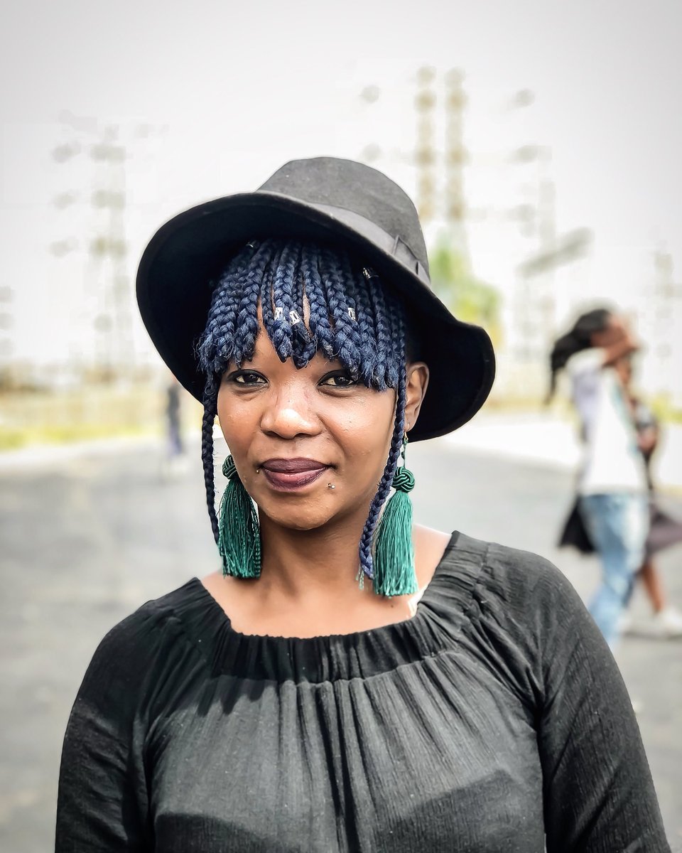 andilebhala's tweet photo. Making portraits 

#iPhone8plus 
#ishoot_iPhone 
#themanwiththeredbag
#istoremakers https://t.co/gLzT9j8MiL
