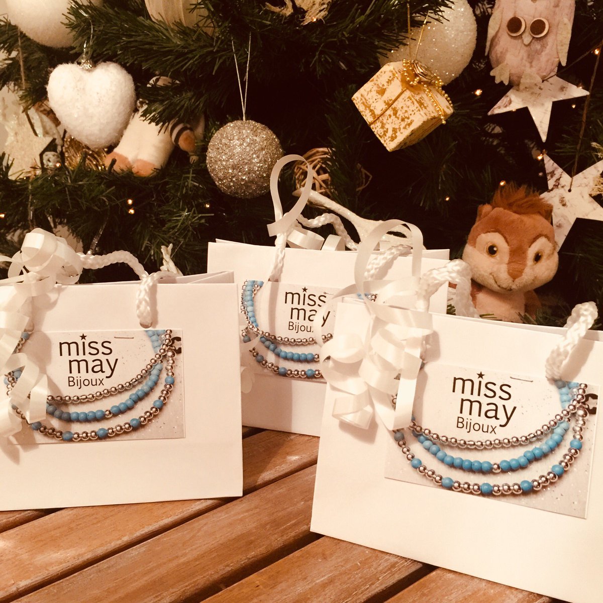 missmaybijoux's tweet photo. #Noël #ideedecadeau Et voilà encore 3 commandes prêtes à partir... merci pour votre confiance et belles fêtes à vous toutes ! 🤩🎄💫💝 pour vos cadeaux de dernière minute, rdv sur https://t.co/KLPhCouUEI https://t.co/dPWfZbD9YV