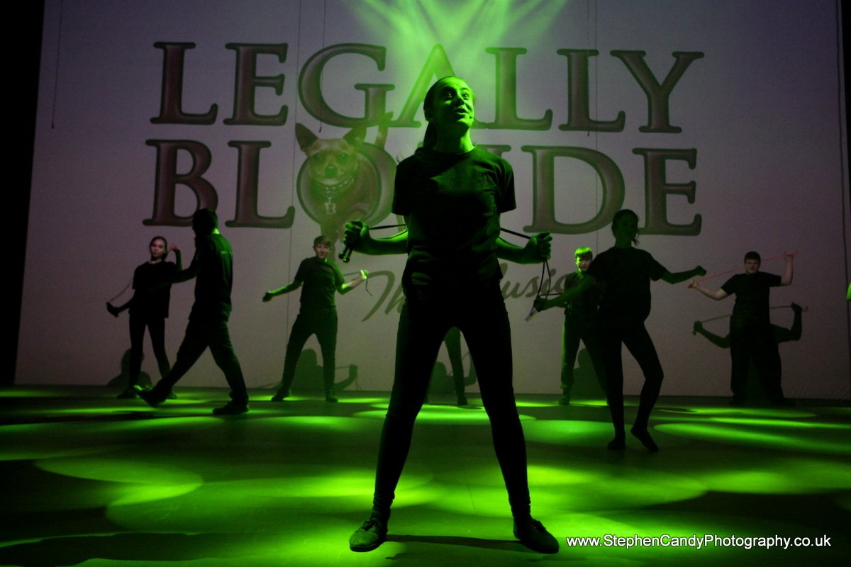 StephenCandy's tweet photo. All of my photos from the splendid @ArielCTheatre #Steyning drama academy showcase at @thehawthcrawley are now live on my website: https://t.co/YmGdScKEsP https://t.co/E0s19V4zjC