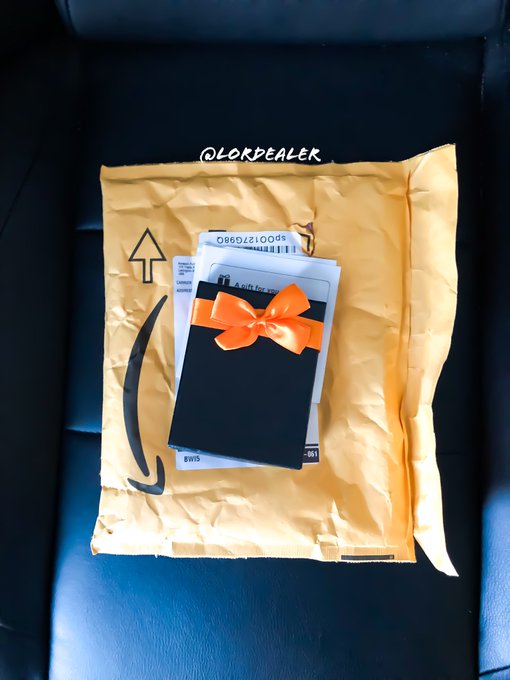 Thank you to whoever sent me this off of my wishlist after a stressful last week. You the real MVP, Secret<a href="/tag/tinder"class="tags"><span>#tinder</span></a>