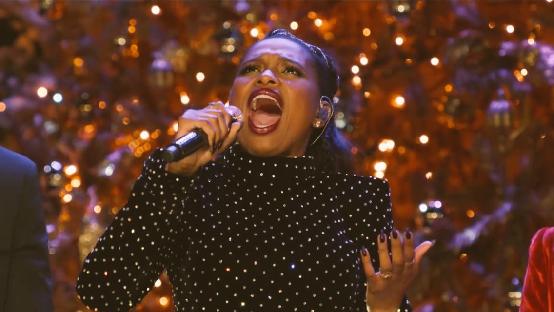 notsobasic_kat's tweet image. Favourite has to be How Great Thou Art with Jennifer Hudson 😍😍because you all look like you are having so much fun and it sounds amazing. Whenever I hear it I always get chills #APentatonixChristmasDLX