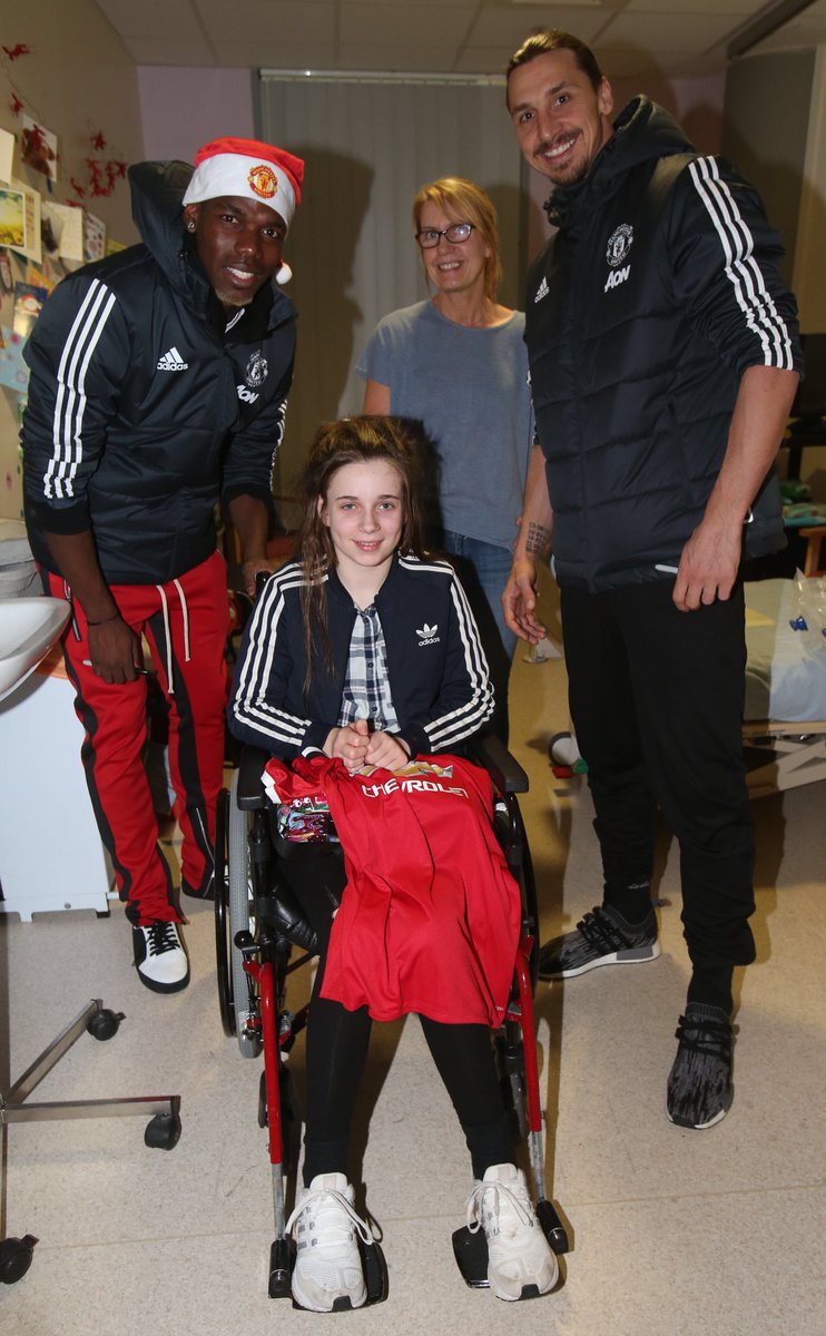 Ibra_official's tweet photo. There is more important things in life than football. Thank you for having me, @paulpogba and @ManUtd #RoyalManchesterChildrensHospital https://t.co/a5rJyC1PsW