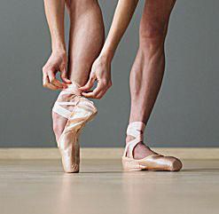 dancefxsunrise1's tweet image. What are your absolute dance must-haves? Not sure? We can help you out! Find out more here: thoughtco.com/your-dance-bag… #danceessentials #dancerslife #tips #DFX20