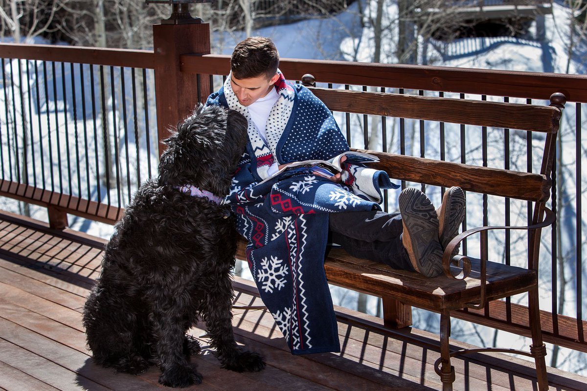 Keep them smiling all year long! Shop now and make sure your ChappyWrap gift is on Santa’s sleigh in time for Christmas!

Shop now: chappywrap.com/collections/all
#WrapYourselfintheMoment #BestGiftEver #ChappyWrapHoliday #ChristmasGiftIdeas #MarthasVineyard #WinterWonderland