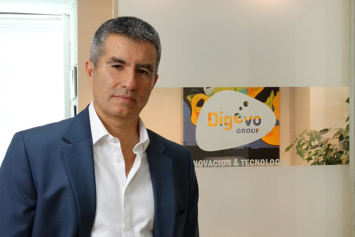 InspiradoresCHV's tweet photo. Este miércoles en #InspiradoresCHV, @RobertoMussoM, uno de los emprendedores más destacados del país en Innovación. Presidente de Digevo Group, y escritor del libro “El Valle de la Muerte”, nos enseñará sus claves para emprender, y nos advertirá de los peligros en el camino. https://t.co/7o2qK7Odlc