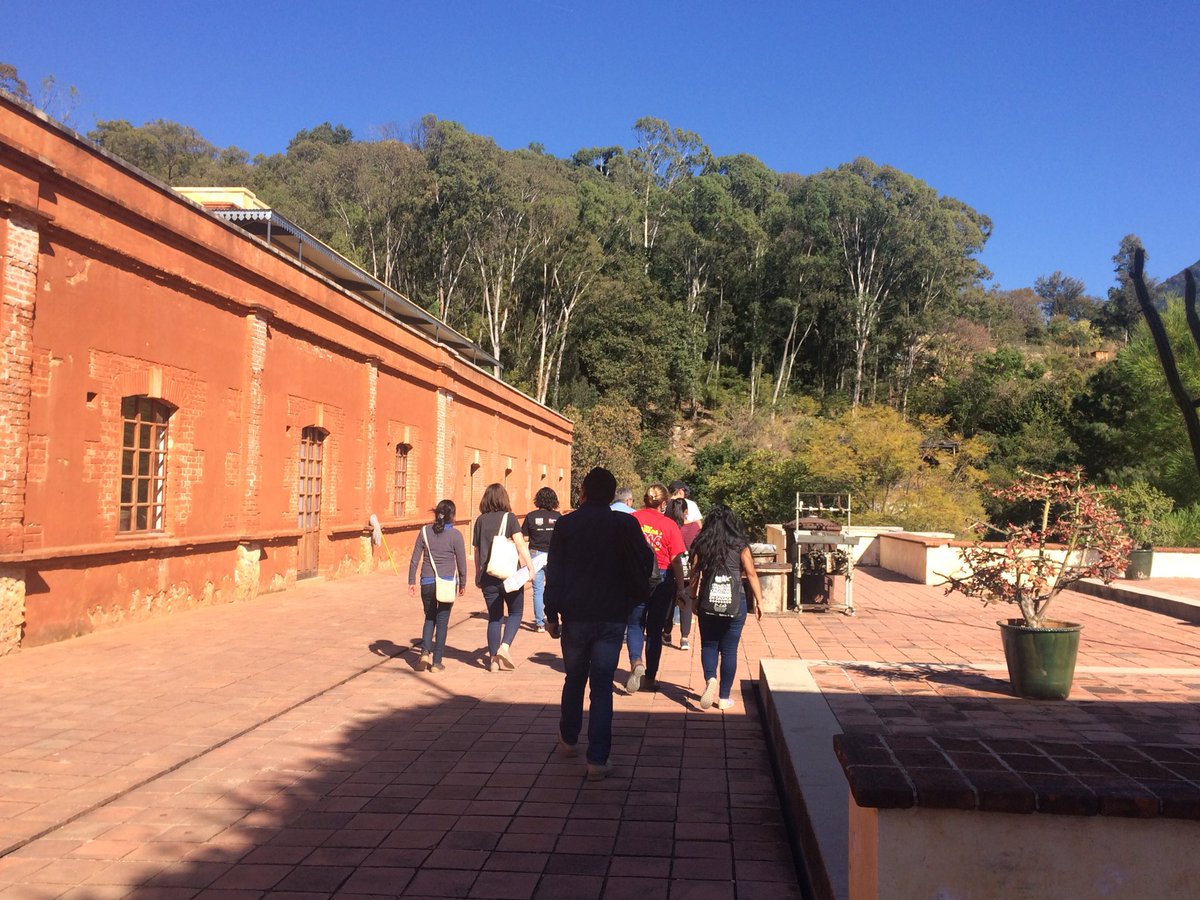 Oaxacanita's tweet photo. Visitamos el Centro de las Artes de San Agustín y quedamos maravillados por la riqueza cultural de lugar. #OC3MITDLabMx es una iniciativa de @dlab_mit @MITEFMexico @IODEMC_GobOax https://t.co/WV5MypO7nh