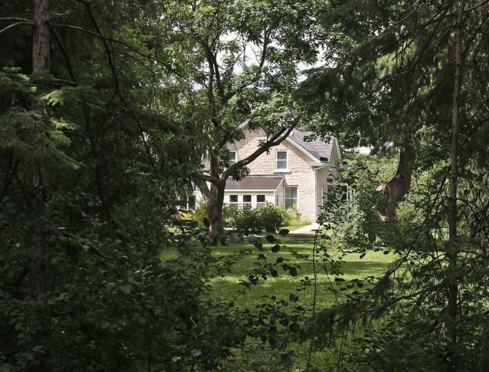 OttawaCitizen's tweet photo. Lush Nepean property, once owned by a Confederation poet, eyed for 13 homes https://t.co/MUqW2dw9pM https://t.co/fJRvDhFsk1