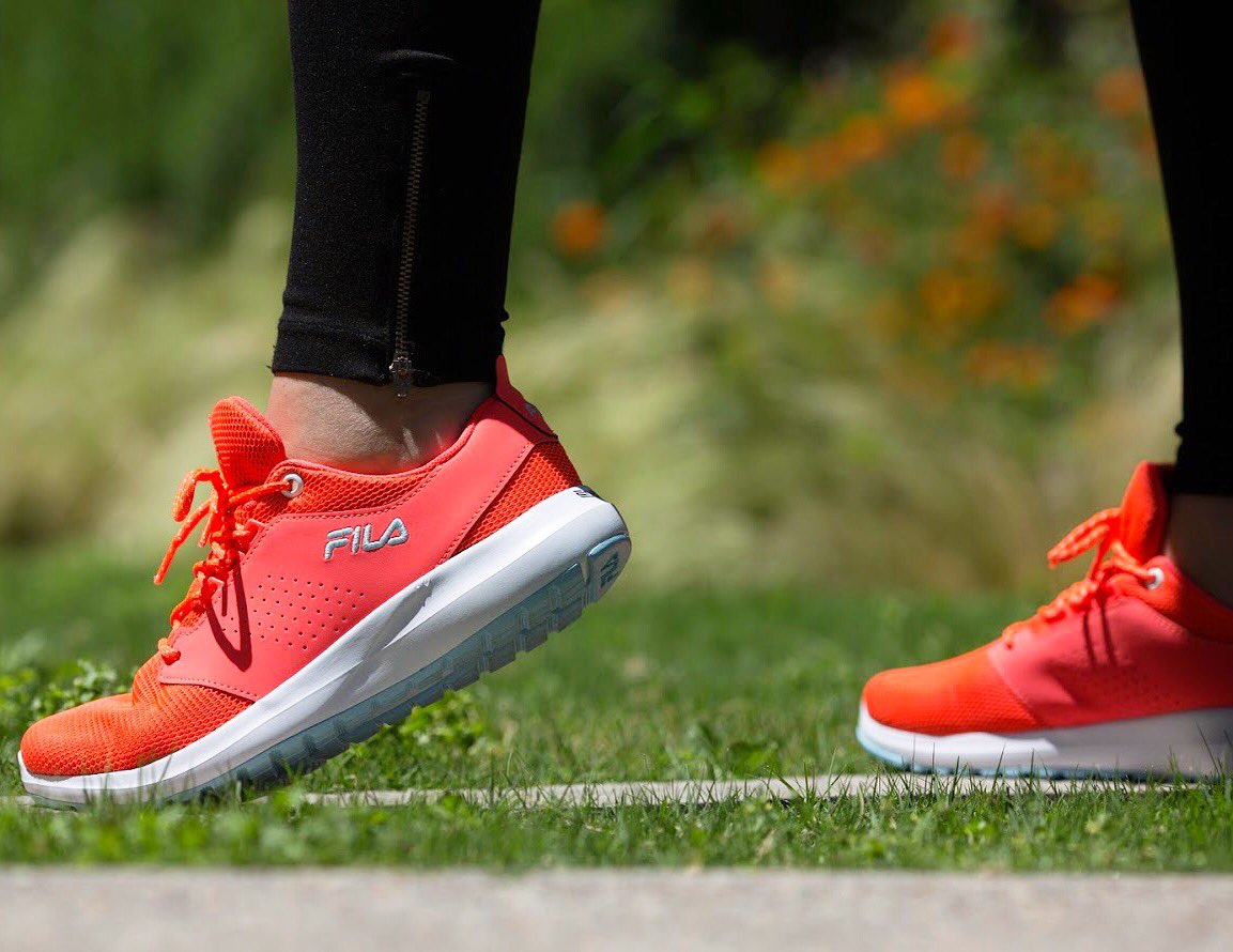 filaargentina's tweet photo. Moda y deporte. Deporte y moda. Todo se resume en #FilaFXT.
#FXT #FXTFullFlownet #UrbanOutfitters #Training #FilaCrossTraining #Shoes #Women #FilaWomen https://t.co/jPo16ZiuDB