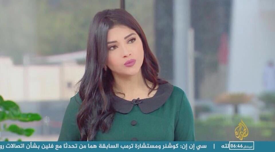 الشيخ أحمد شلاش No Twitter هذه المذيعة نوار حسن من مدينة طرطوس والتي خانت سوريا الأسد وقائدها اليوم باتت مذيعة على القناة الصهيونية الأولى والمسماة بالجزيرة فعلا الخيانة لا دين ولامذهب لها