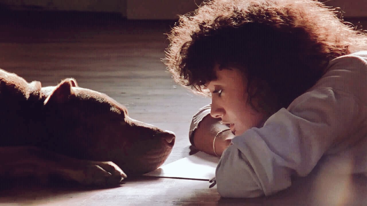                (   ) 12/19 Happy birthday    Jennifer Beals      