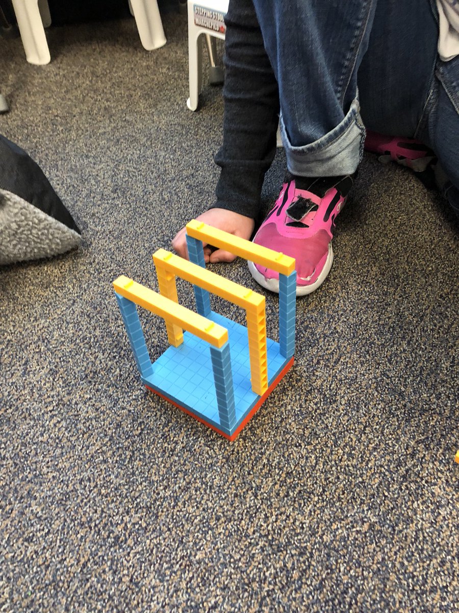 GrangerTwos's tweet photo. Base 10 tower challenge #critical thinking #teamwork @StJohnBoscoYEG https://t.co/0hWLcOfQ0E