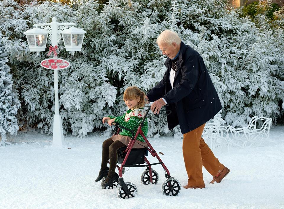 SMT_DavidW's tweet photo. The St Monica Trust is supporting the @Age_UK campaign to help older people feel less lonely this Christmas. https://t.co/n75zTrneGX Make a pledge, make a difference  #OldPeoplesHome4YO #WeAreSMT https://t.co/owFzCgqfp7