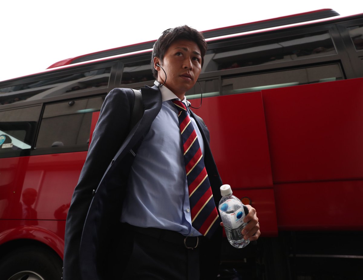 Fc東京 公式 9 22名古屋戦 H Tokyoiscomingback على تويتر おはようございます 多くの方が通勤 通学時間ということで クラブスポンサーである Ships のスーツ を身にまとった選手たちの姿をお届けします Fctokyo Tokyo