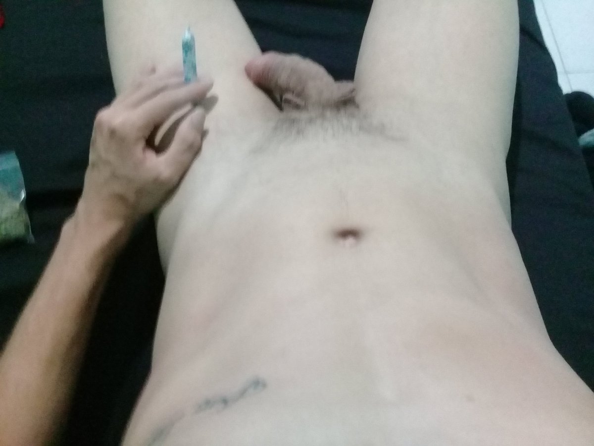 Tatte_weasley's tweet photo. Y si parchamos un rato ๐๐ #Sex #Weed #Sorner ๐ค๐ป https://t.co/EYkgbwtL7T