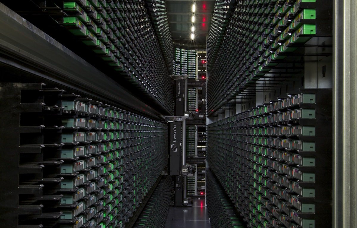 cyrilbornet's tweet image. Do we have enough backups to prevent a #DigitalDarkAge? @scifri "File Not Found" series on #librarians and future #historians saving the #Internet sciencefriday.com/segments/preve…