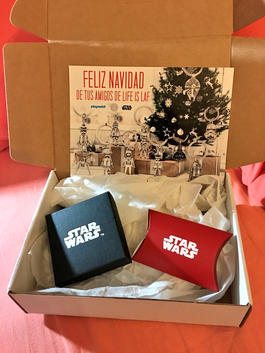 elmonaguillo's tweet photo. He alucinado con lo que me han mandando mis amigos de @LIFEisLAF ....como fan de Star Wars casi lloro. Y voy a pedir algunos más de la colección!!! https://t.co/DyzzKJAgIj