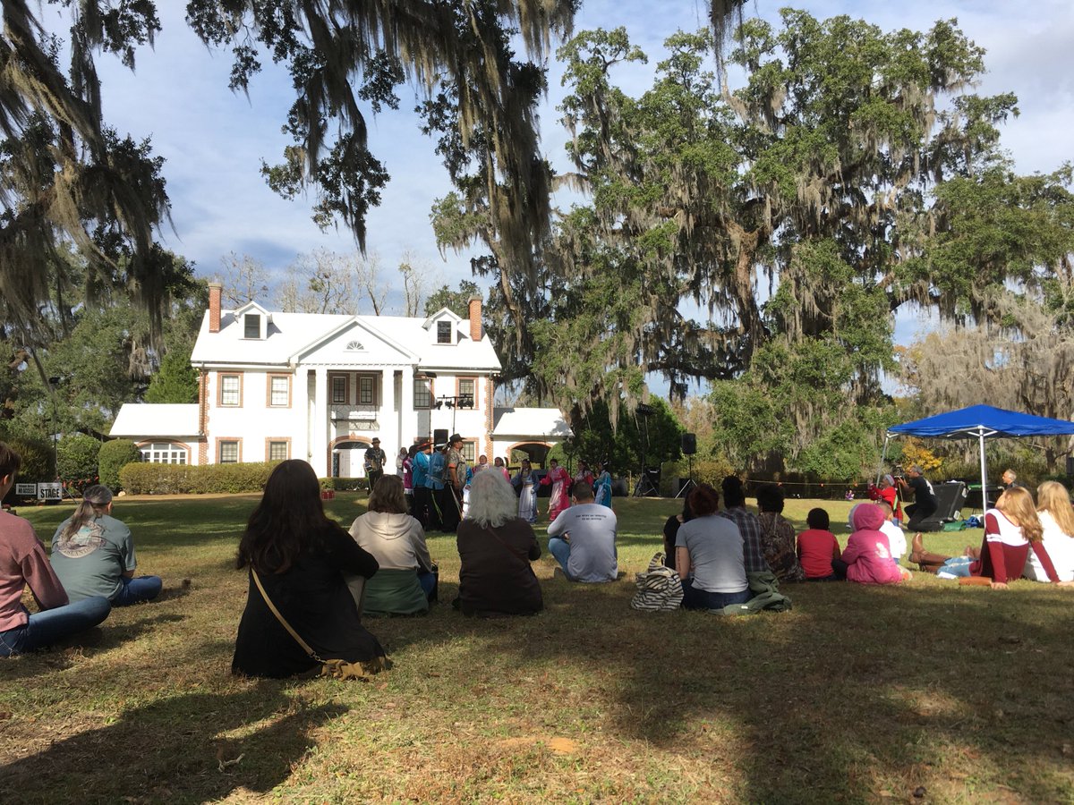 summuseums's tweet photo. The Mississippi Choctaw Social Dancers performing on the Mission San Luis plaza yesterday during the Winter Solstice Celebration! It was exciting to see the giant turnout at the museum @UFWeLoveMuseums #IHeartTally https://t.co/jdxLlWCzXH
