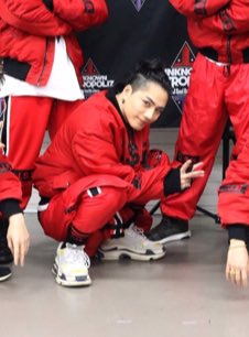 _2knn8_'s tweet image. に、似てるって思った😂😂

#GKANAN