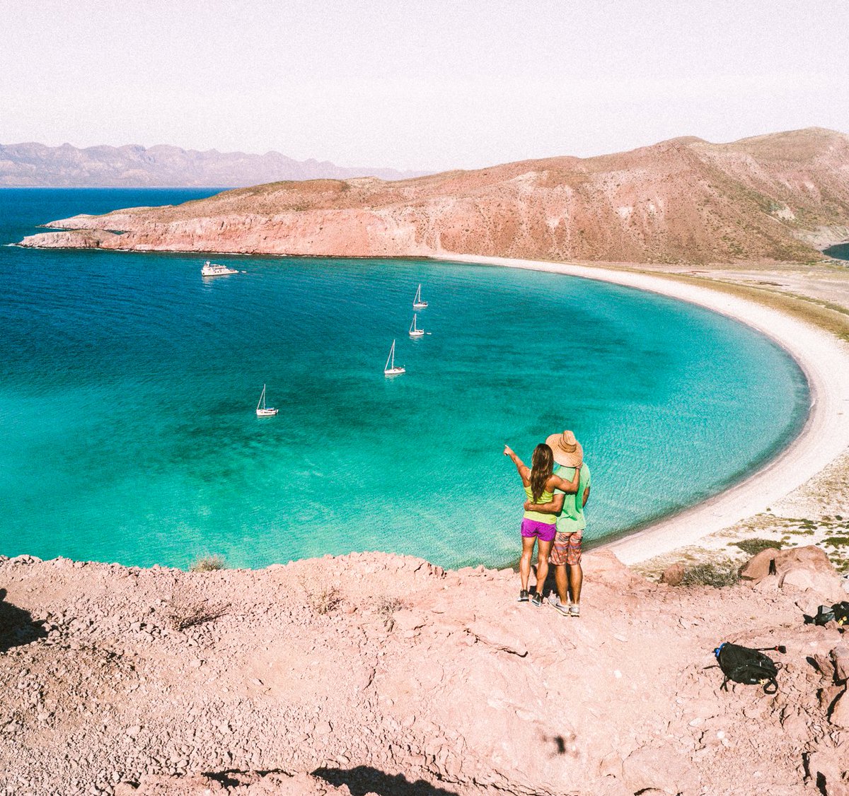 roamaroo's tweet photo. Everyday views on @Offshore_Outpst #beyondthedestination #offshoreoutpost #seaofcortez #mexico #travel https://t.co/CrJmtoP3PB
