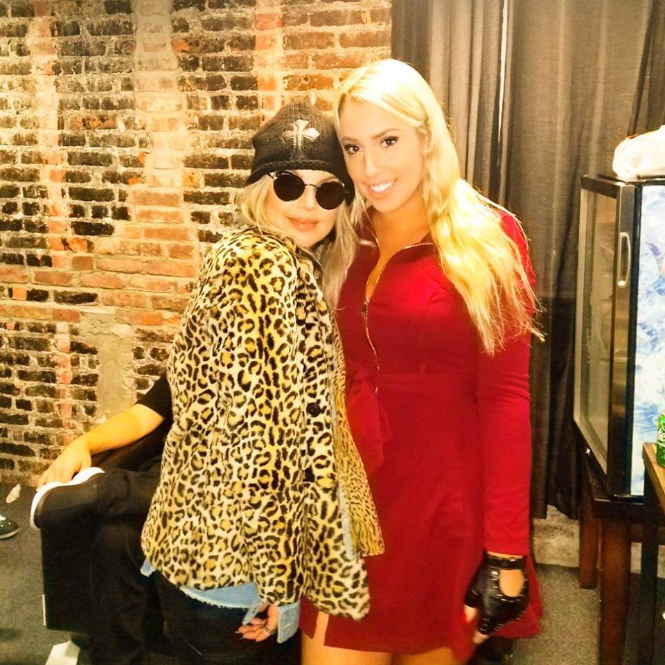DJSnowOfficial_'s tweet photo. Bringing that #LALove to the east coast! Great show last night @fergie https://t.co/0D7mCbiss3