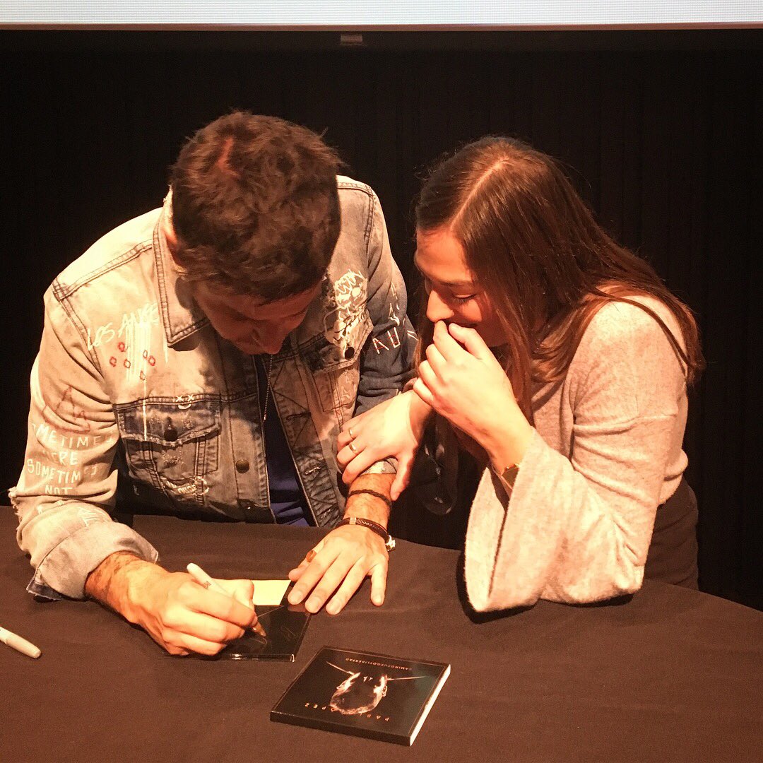 whitemmc's tweet photo. @PabloLopezMusic Simplemente GRACIAS por volver a sacarme la niña que llevo dentro https://t.co/YxaBsUmxs4