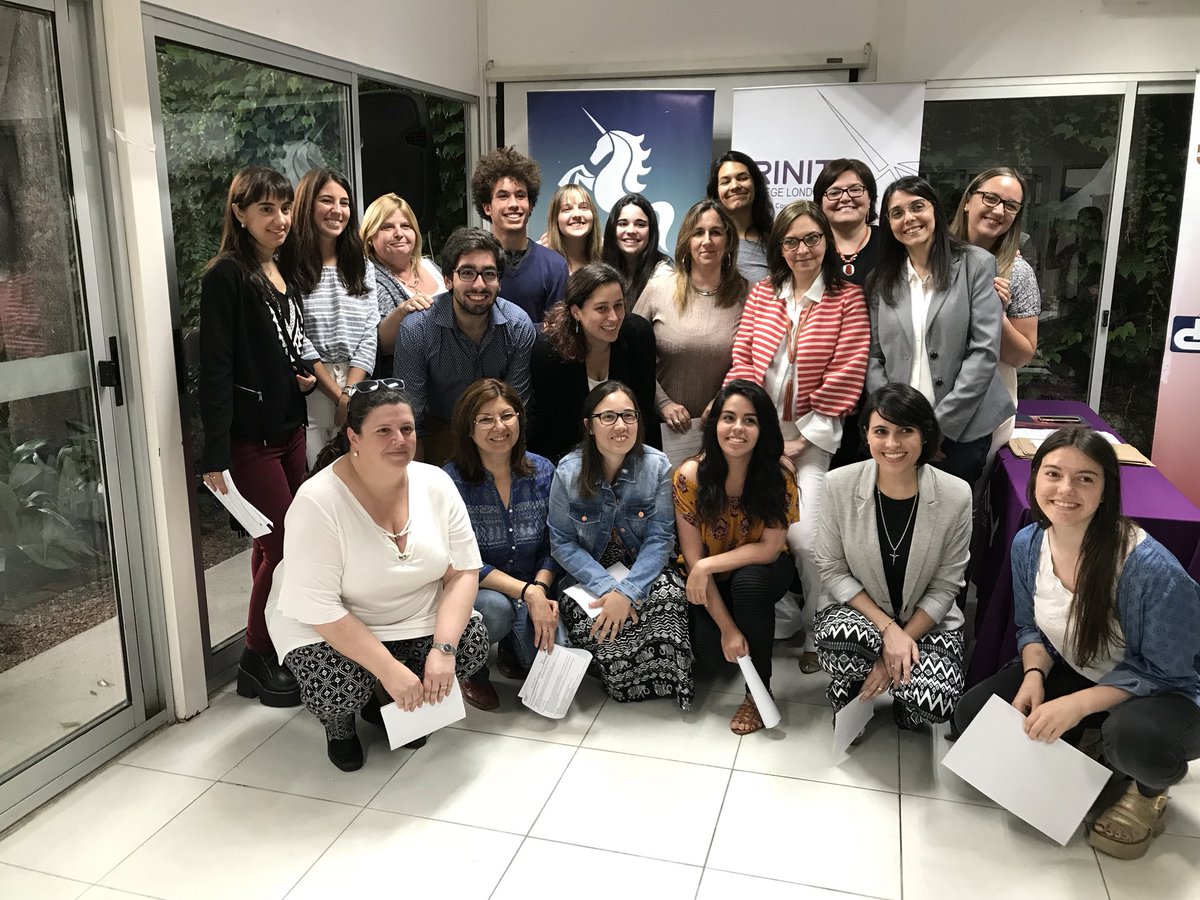 DickensUruguay's tweet photo. Los alumnos de #TESOL y #TYLEC recibieron sus grades de @TrinityC_L https://t.co/vrWtCUCqGm